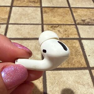 Air pod pro 1st generation R ear ONLY